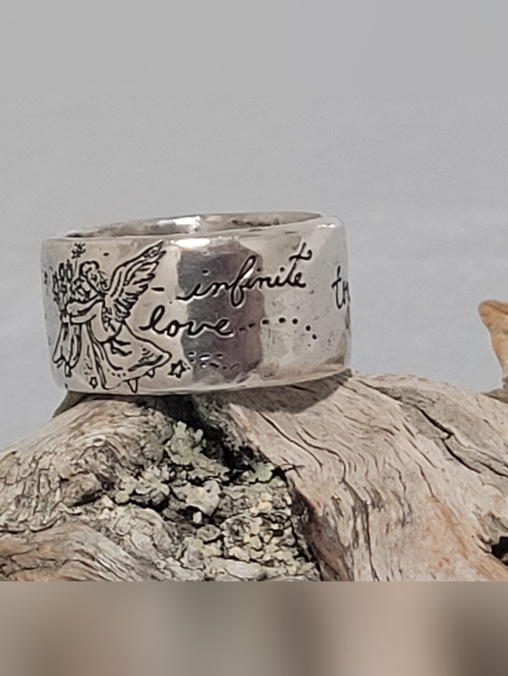 Jes MaHarry Infinite Love Ring ❤️ BEAUTIFUL & NEW!! Size 8